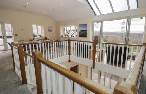 Brynrefail House | Tan Twr