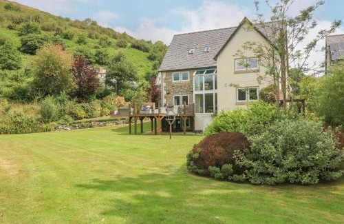 Dolanog House | Tan Yr Allt