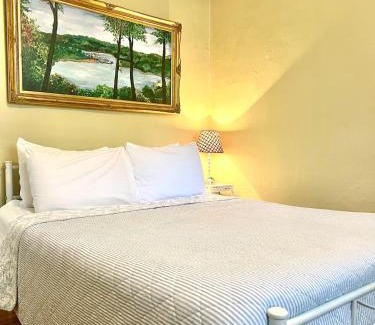 Old Northwood Historic District House | Tango Mango House with Private Hot Tub