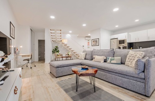 Se Apartment | Tanoeiros Residence by An Island Apart