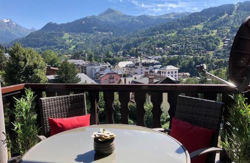 Saint-Gervais-les-Bains Apartment | Taragan - Totally Refurbished 3 bed apt, Central St Gervais!