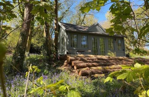 Westleigh Ski Chalet | Tarka Woodland Cabin