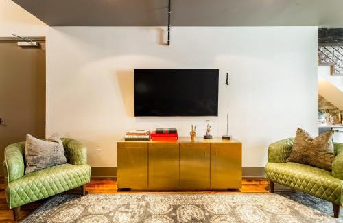Arts District Apartment | Tasteful Loft