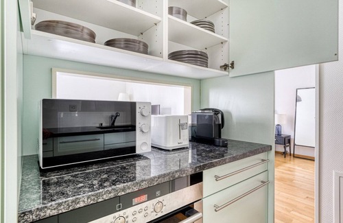 Sihlfeld Apartment | Tasteful Werd 2.5 Room w/Storage, by Blueground