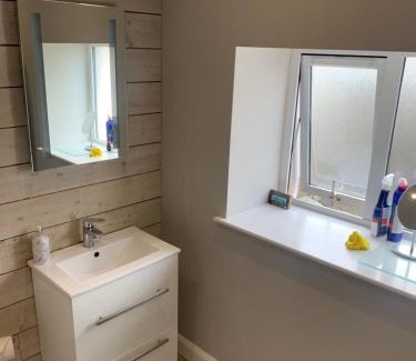 Newcastle House | Tastefully restored cottage