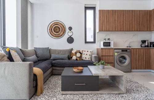 Livadia Apartment | Taupe’s 2-Bedroom Apartment & Balcony in Larnaca