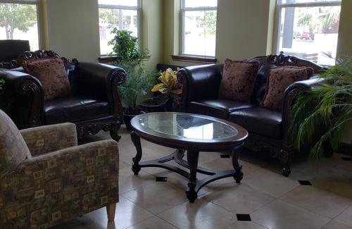 Taylor Hotel | Taylor village inn and suites