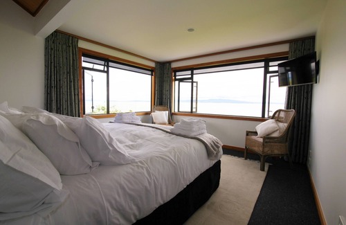 Te Puru Cabin | Te Puru Beach Lodge