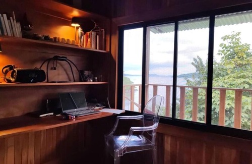 Lepanto House | Teak house in a forest above the beach