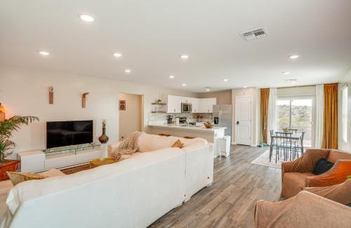 Wickenburg House | Tee Off and Soak in Mtn Views Arizona Desert Oasis!