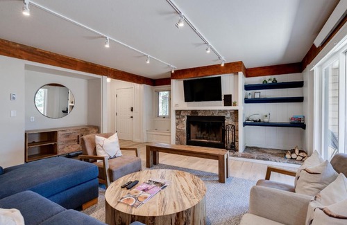 Teton Village Apartment | Teewinot C2