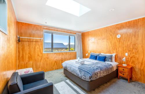 Lake Tekapo House | Tekapo Blue Cottage