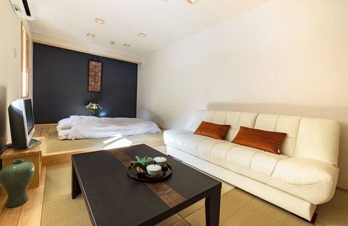 Minobu House | Temple Hotel Shimanobo