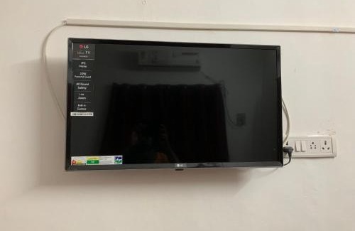 Thousand Lights West Apartment | Temple Tree Homes Next to Apollo & Sankara Nethralaya Hospitals Service Apartments With Exclusive Kitchen