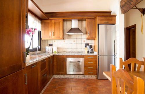 Guia de Isora Apartment | Tenerife Healing Garden