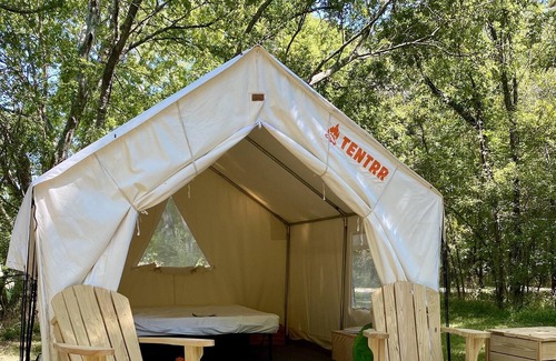 Texas Gulf Coast Region RV Rental | Tentrr State Park Site - Texas Brazos Bend State Park - Trailside B - Single Cam