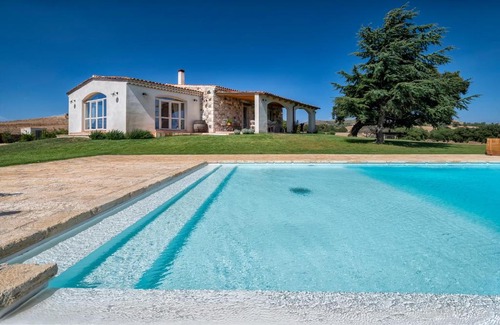 Mores Villa | Tenute Shardana Luxury Farmhouse with SPA, Sauna, Heated Swimming Pool