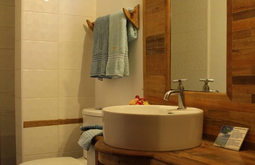 Logon Resort | Tepanee Beach Resort