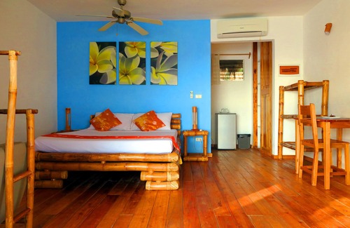 Logon Resort | Tepanee Beach Resort