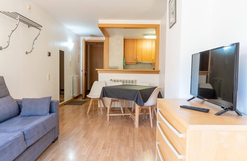 El Tarter Apartment | Terrace with mountain views