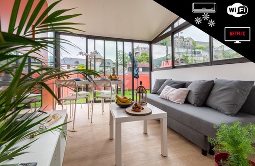 Lourdes Condo | Terrasse Privée & vue Panoramique - Climatisation - Wifi - Netflix