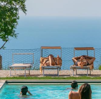 Castel di Mezzo Villa | Terrazza Incanti - Piscina e Magia al Tramonto