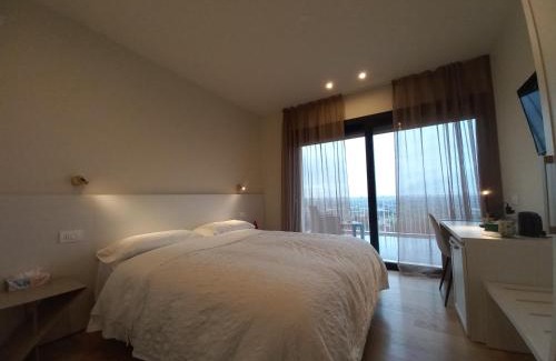 Maser House | TERRAZZA SAN VETTORE camere con colazione, Relax in collina con vista sui vigneti DOCG ASOLO