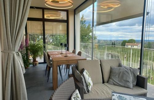 Maser House | TERRAZZA SAN VETTORE camere con colazione, Relax in collina con vista sui vigneti DOCG ASOLO