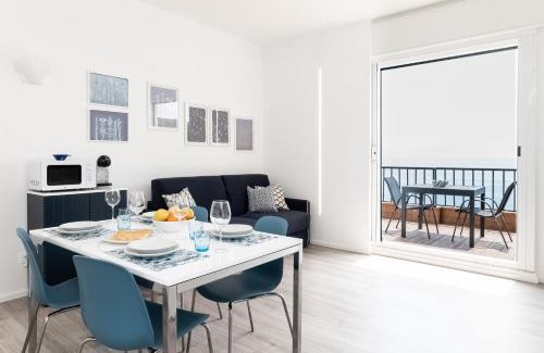 Varazze Apartment | -Terrazza Sul Mare- & Parcheggio Privato