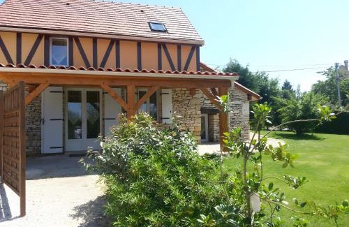 Saint-Genies House | Terre De Pierres - Gite Améthyste