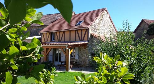 Saint-Genies House | Terre De Pierres - Gite Améthyste