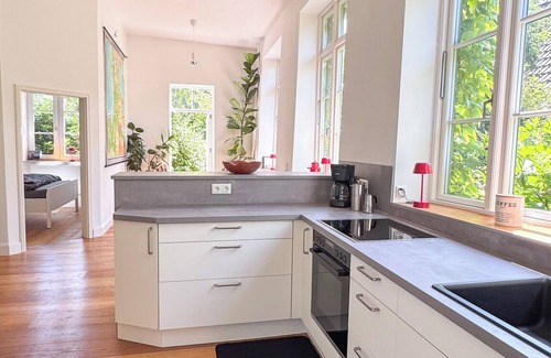 Tetenbull Apartment | Tetenbüllerbü - always free from school!