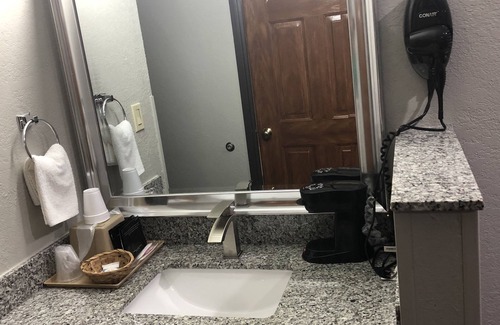 Lufkin Hotel | Texas Inn & Suites