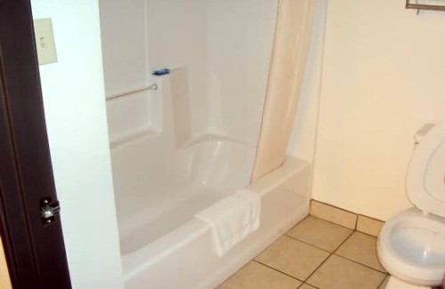 Lufkin Hotel | Texas Inn & Suites