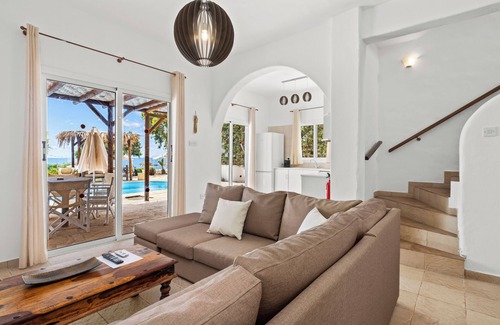 Ayia Thekla Hotel | Thalassines Beach Villas