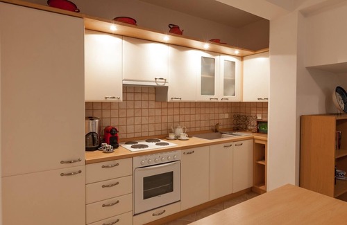 Spetses Apartment | Thanos Luxurious Apt in Spetses Center, 2BR, 2BA