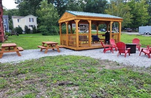 Ohiopyle Hotel | Tharp | 1BR,1BA, Cabinesque Hotel in Ohiopyle
