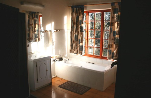 Curry's Post House | Thatchings Guest House