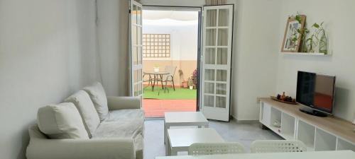 Bollullos de la Mitacion Apartment | The 32