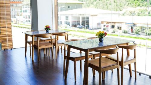 Thimphu Hotel | The 33rd Executive Suites