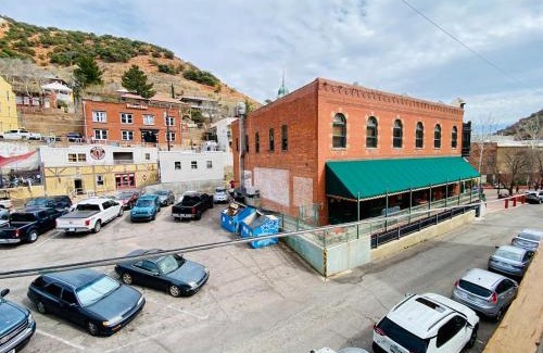 Bisbee Apartment | The 400 Club in Brewery Gulch