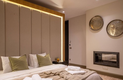 Yalikavak House | The 5-star residential retreat of 3 opulent villas / Private pools & Gardens
