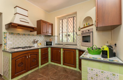 Nicolosi Villa | The abode of the green with swimming pool