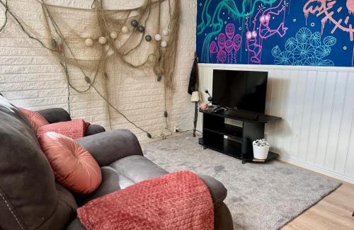 Molle Apartment | The Abyss