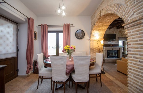 Gaitanion House | The accommodation is suitable for families and friends