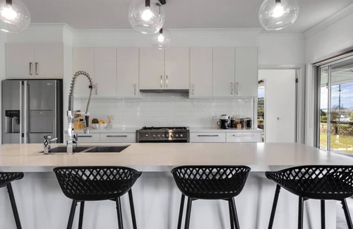 Central Mudgee House | The Albens Countryside Chic amongst the Hills