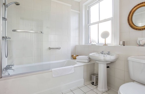 Congleton Hotel | The Alexandra Court Hotel