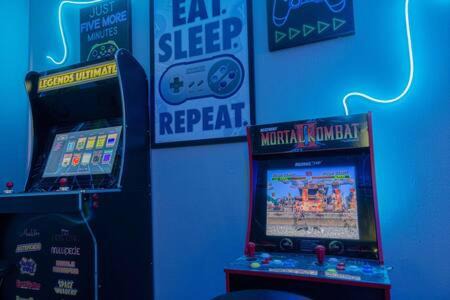 Columbus House | The All-in-one Family Retreat