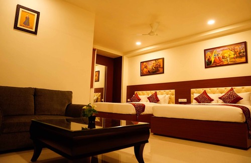 Amer Fort Road Hotel | The Amer Valley