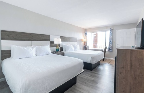 Ocracoke Hotel | The Anchorage Inn and Marina